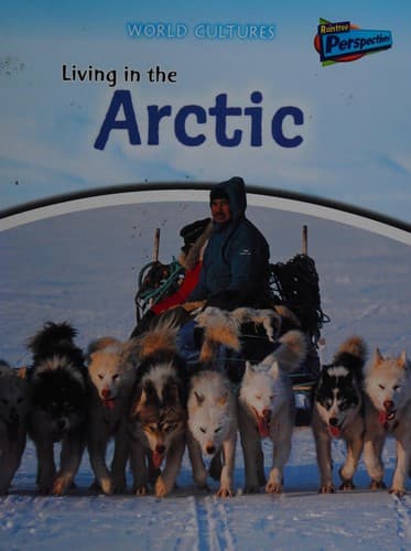 Portada de Living in the Arctic