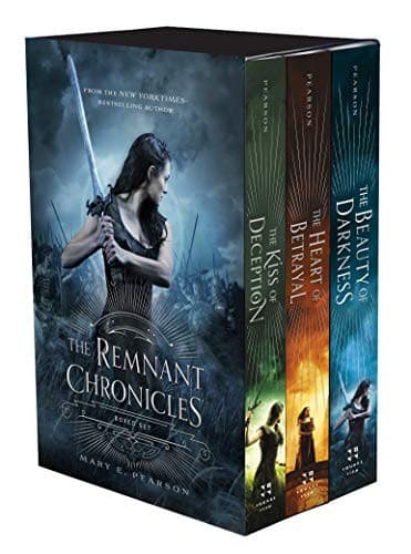 Portada de The Remnant Chronicles Boxed Set: The Kiss of Deception, The Heart of Betrayal, The Beauty of Darkness